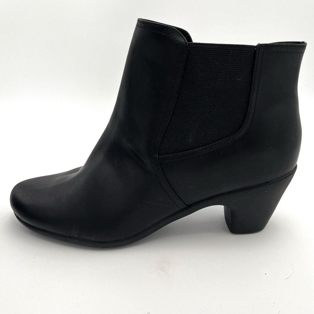 Easy Spirit Caelan 12M Black Vegan Leather Booties Zip Ankle Boots Comfort NEW - Picture 3 of 9